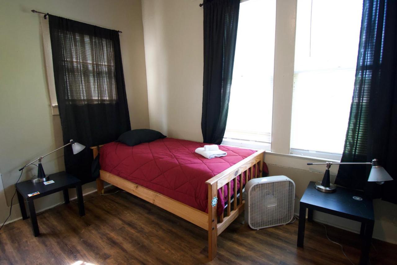 Cajun Hostel Downtown Lafayette Eksteriør bilde